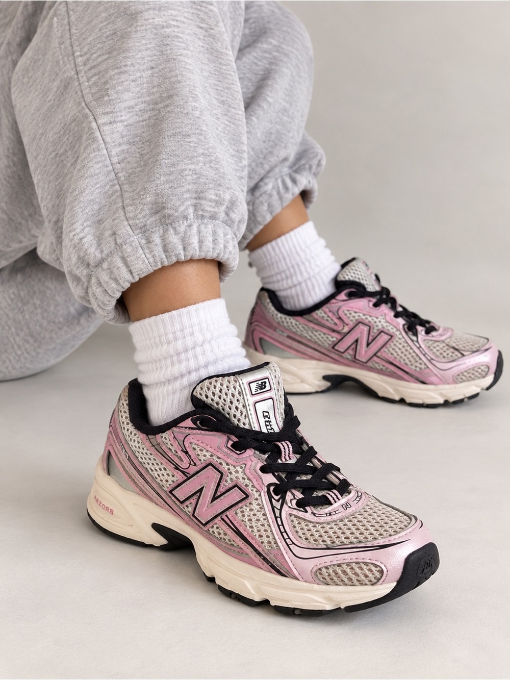 New Balance 740 Girls Pink Silver Sneakers Size 3 US 21cm Y2K Retro Running Shoe